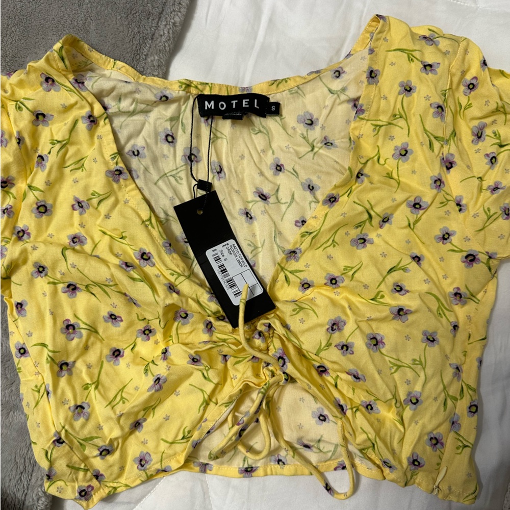 Motel Raeto wild top! NWT size Small!